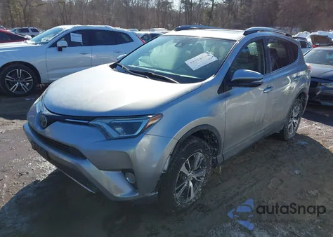 2018 Toyota Rav4 Xle z USA, uszkodzony, nr VIN 2T3RFREV5JW717389
